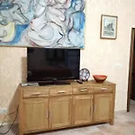 Residenza Agrituristica Santa Lucia Con Piscina 아파트