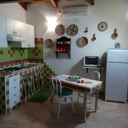 Apartamento Residenza Agrituristica Santa Lucia Con Piscina *