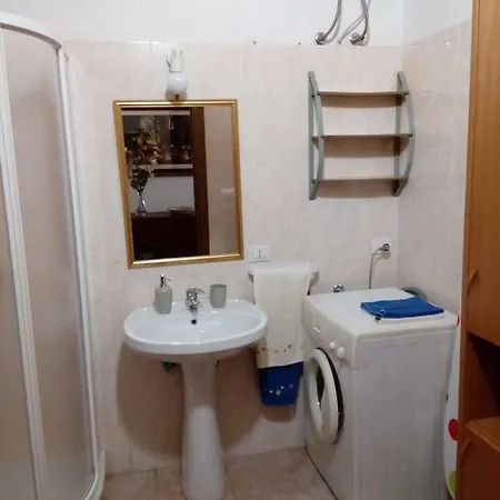 Apartamento Residenza Agrituristica Santa Lucia Con Piscina *
