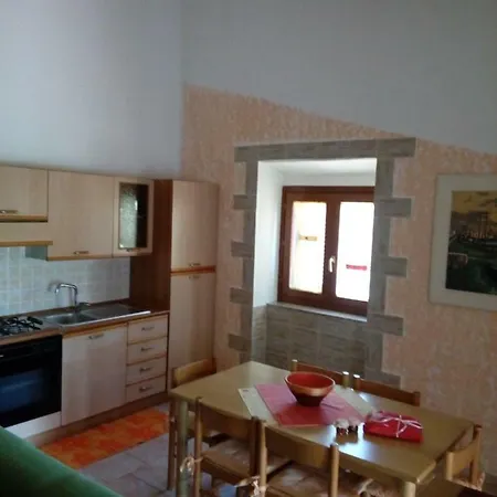 Residenza Agrituristica Santa Lucia Con Piscina 아파트